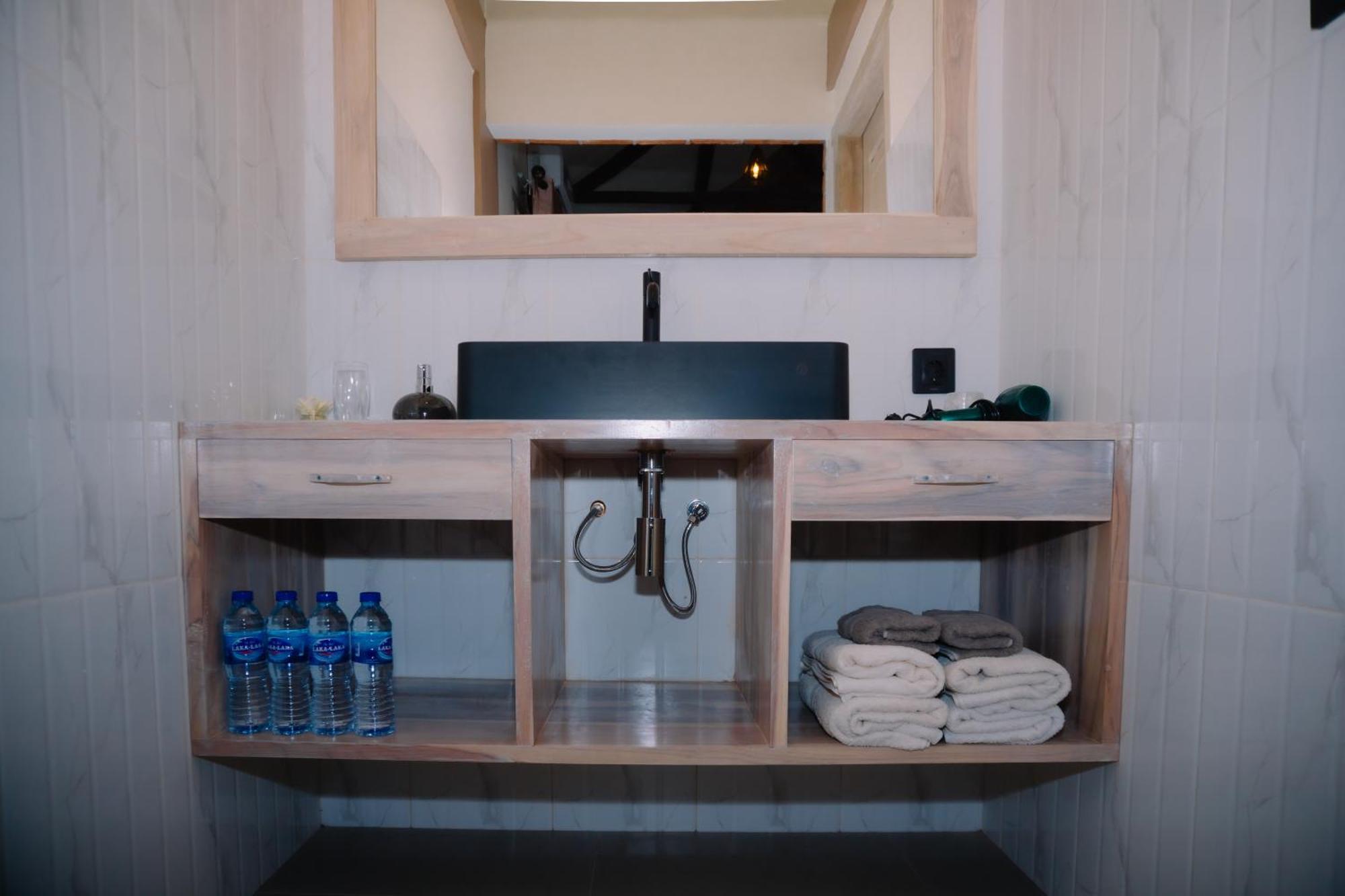 Novia Guest House Lombok-تيتيباتو المظهر الخارجي الصورة